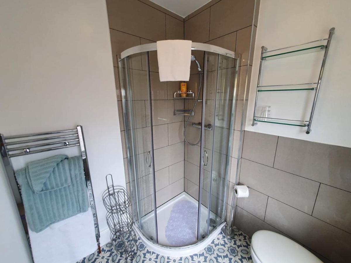 كاسلتون Swiss House B&B المظهر الخارجي الصورة